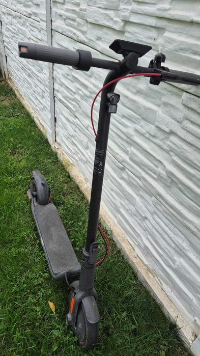 Trotineta Segway-Ninebot V40i – ~15 km – încărcător inclus