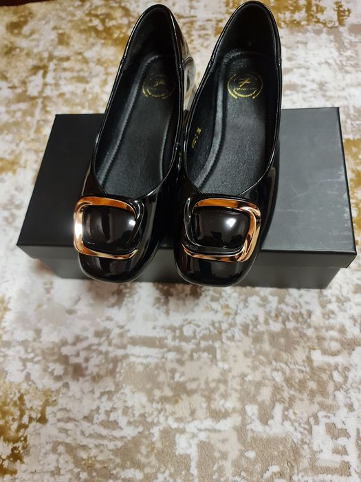 Pantofi de damă din piele