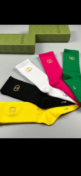 Șosete Gucci, model 2025, prețul este ptr o pereche