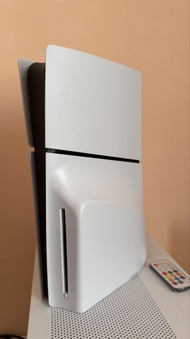 PS5 Slim с дисководом