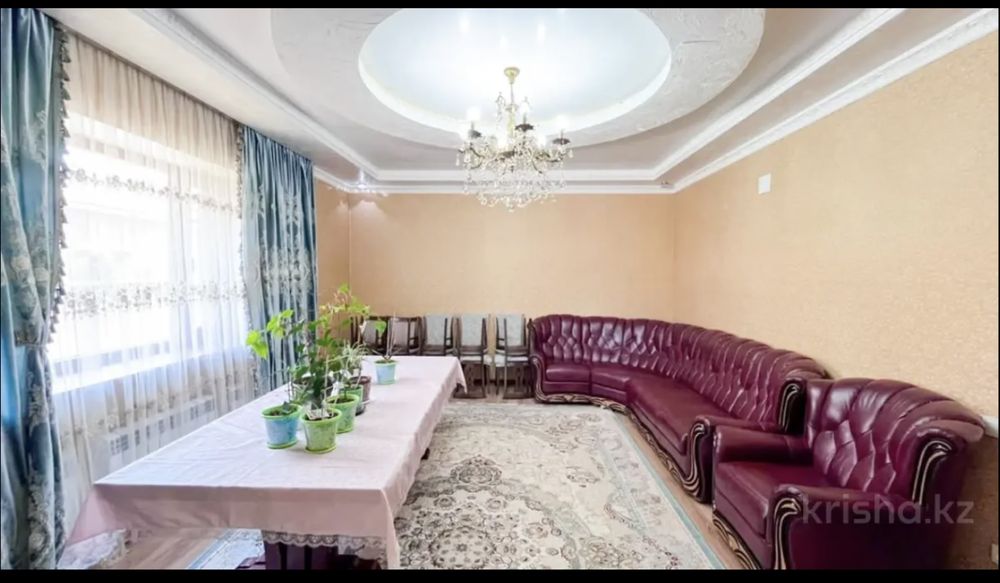 Продам кожанный диван