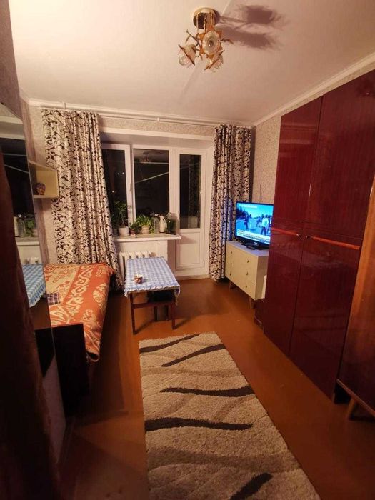 продам 1 комнатную квартиру "Дошкольник"