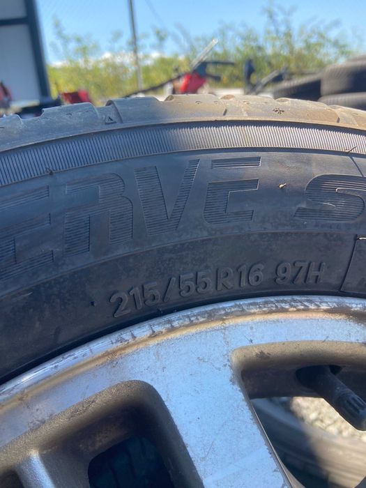 Гуми с джанти Субаро 215/55R16