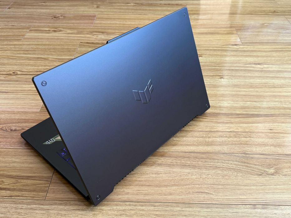 17.3 144Hz Asus TUF Dash`Core i7-12700H/Nvidia RTX 3070/16GB DDR5/512GB SSD/Full HD IPS