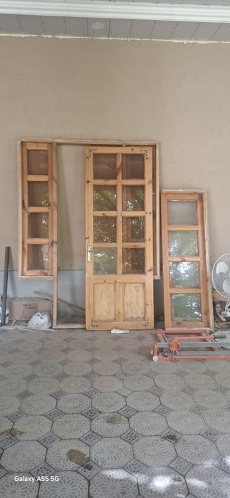 Деревянний дверь