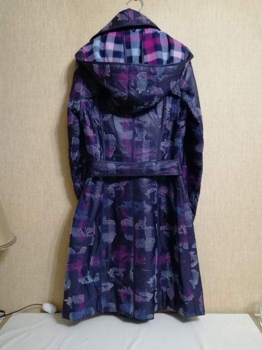 Куртка с капюшоном  на синтепоне  недорого.