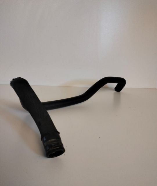 Furtun pompa de apa  auxiliara 8k0819350l Audi A5 8T (facelift)