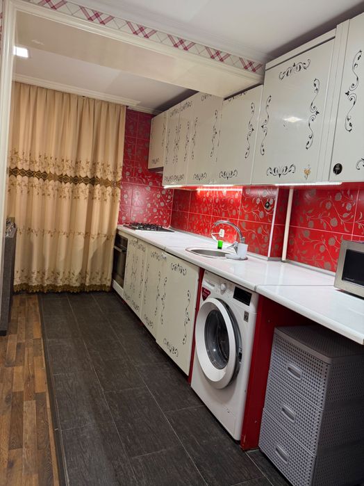 Сдается без посредников 4х комнатная квартира