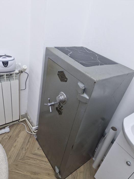 Casa de bani seif masiv servomec Piatra Neamt