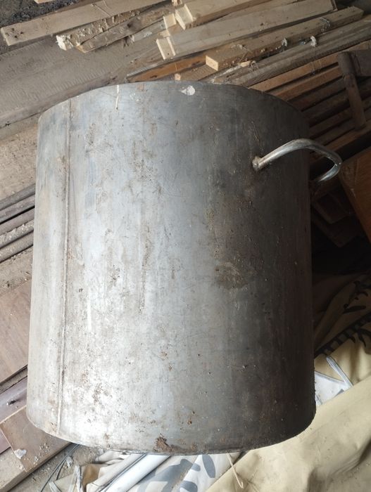 Нержавеющий бак.