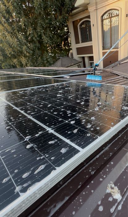 Куёш панеллари ювиш хизмати – тез ва сифатли