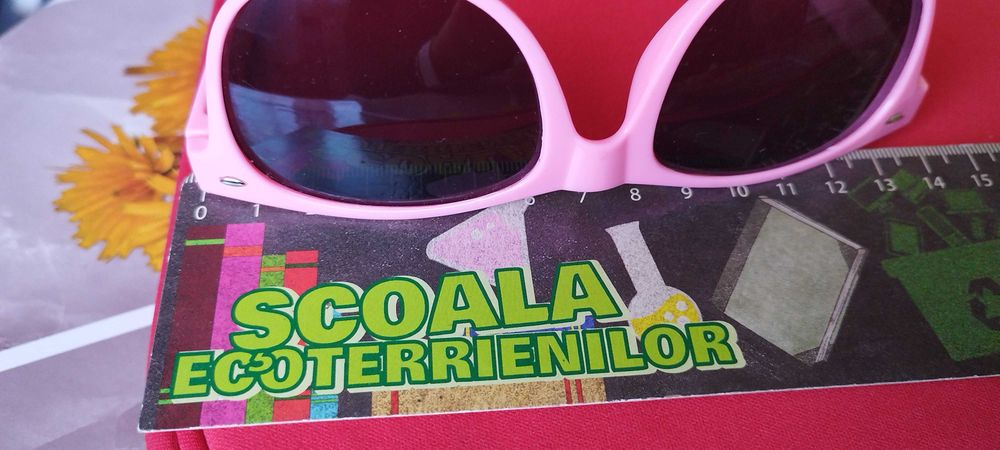 Ochelari de soare roz pentru adolescente. UV: 4,00, CAT: 3!Noi far eti
