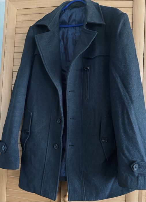 Теплое мужское пальто