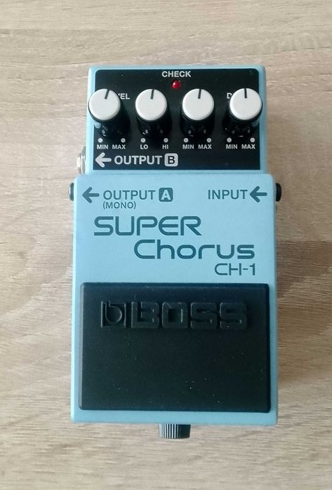 Pedala chitara Boss Super Chorus