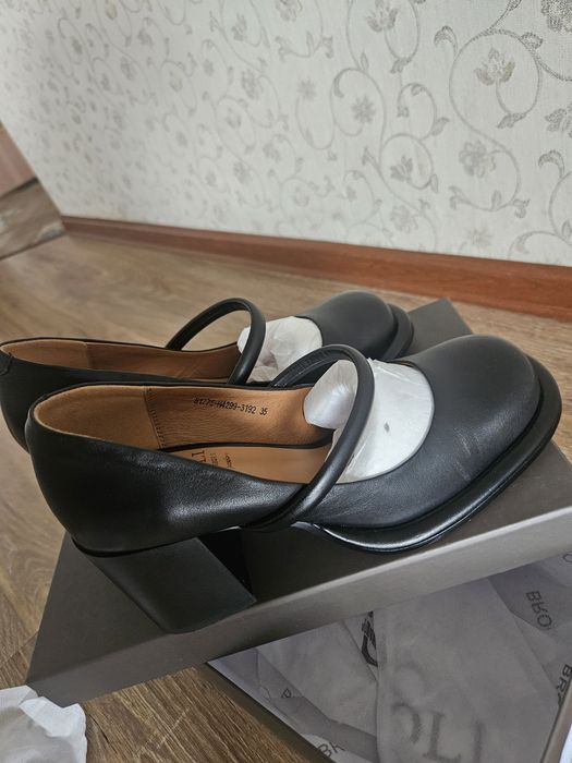 Продам туфли на каблуке