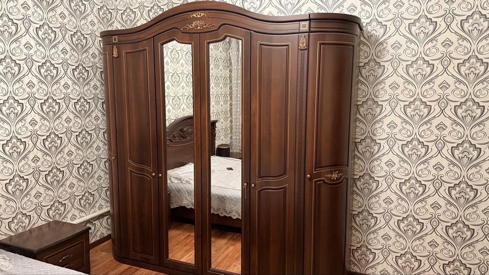 Спальный гарнитур