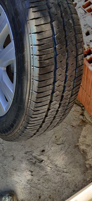 Janta cu cauciuc Volkswagen  T6/T5 Caravelle