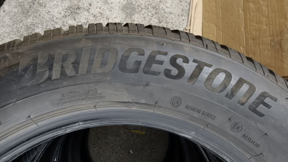 Set 4 anv. iarna Bridgestone 215 65 17, dot.0922, pret/buc