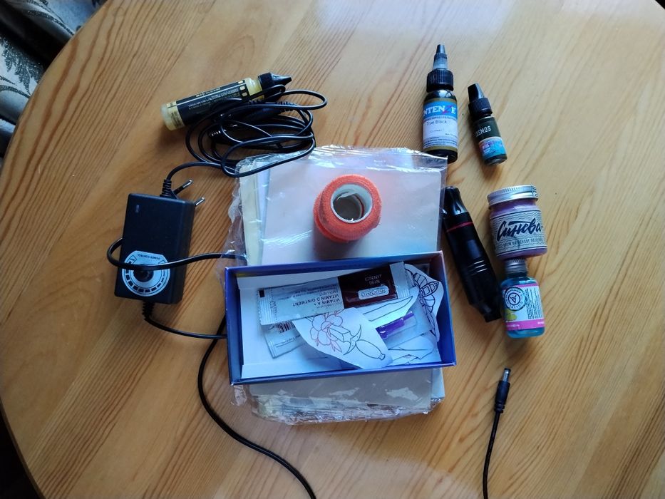 В продаже тату-машинка