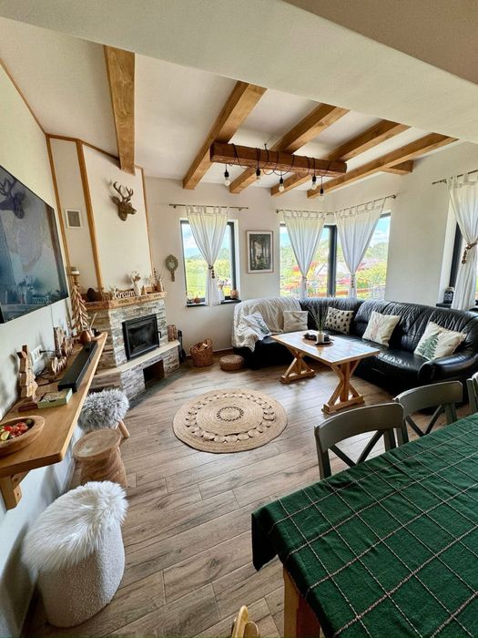 Inchiriez Casa de Sub Munte Fundata