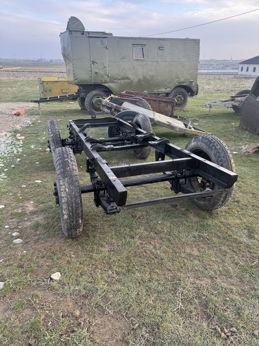 Продаётся военные усиленные вагоны КУНГ