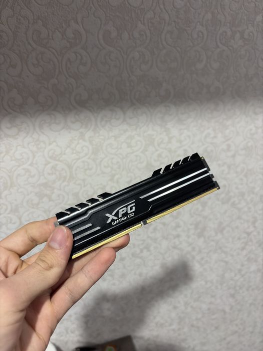 DDR4 3200 Adata XPG GAMMIX D10
