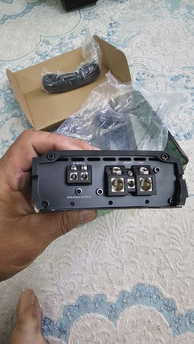 Усилитель Deaf Bonce Machete MLA-600.1