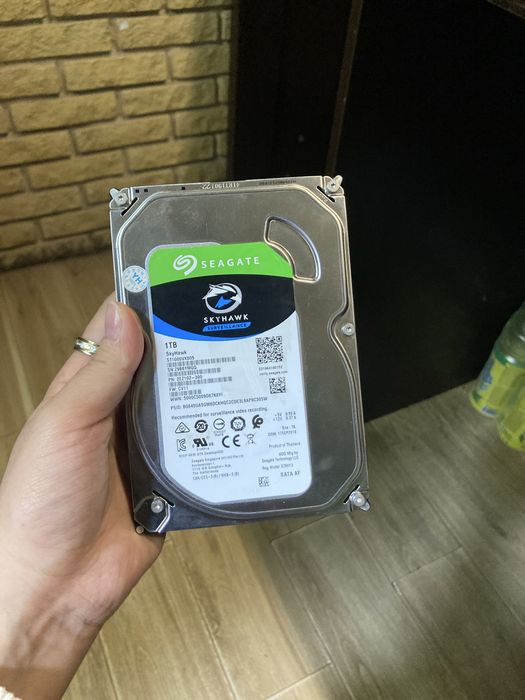 жесткий диск БУ  на 1тб