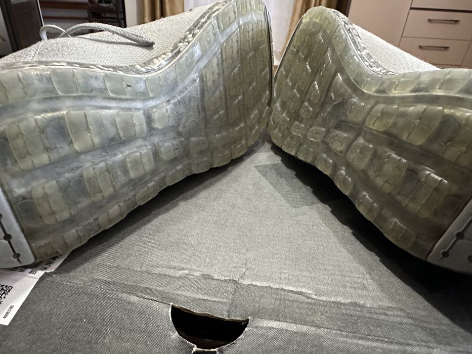 Vand adidasi Puma si Nike air max