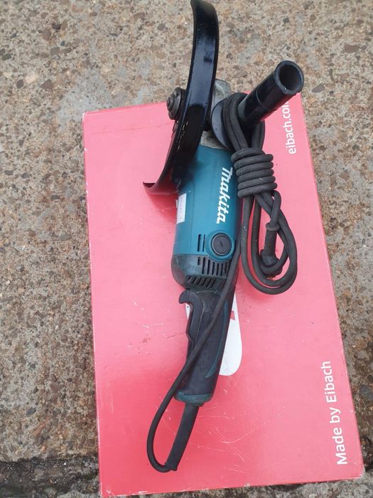 Оригинални ъглошлайфи Макита GA9050R и Бош GWS1400