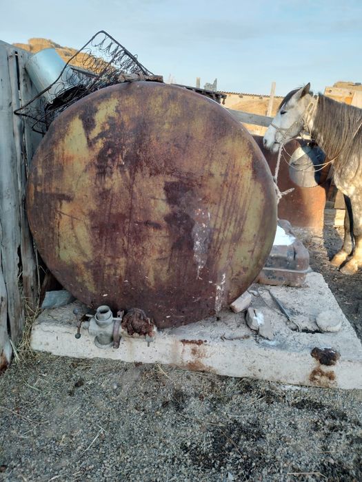 Продам бочку 6-7кубов