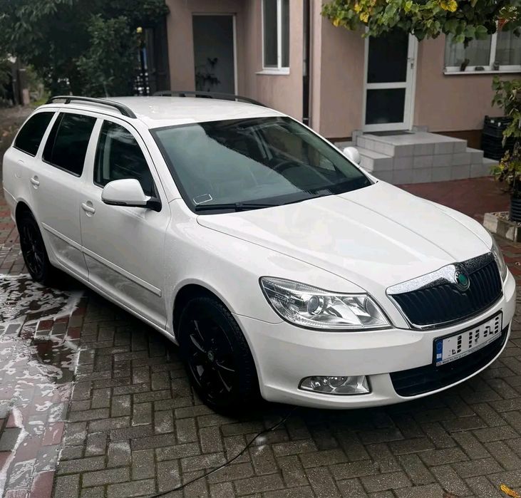 Vând Skoda Octavia