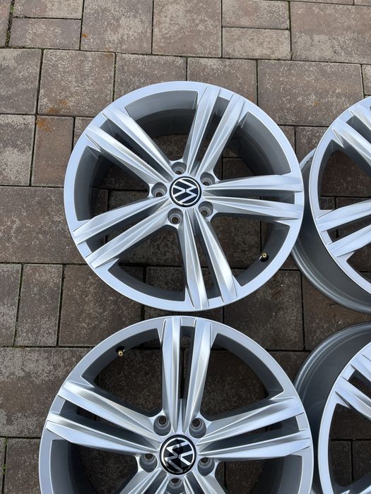 Jante  originale vw Sebring 5x112 18 Tiguan Touran Passat Golf 7 8