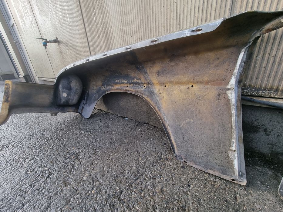 Aripi fibra de sticla mercedes W108, W109, W111