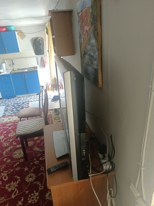 Продам телевизор Toshiba 110 см.