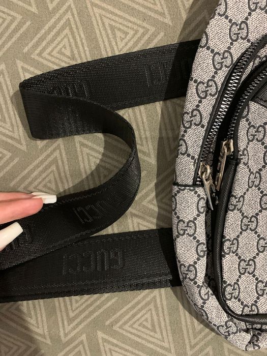 Borsetă Gucci - OFERTĂ - 199 RON