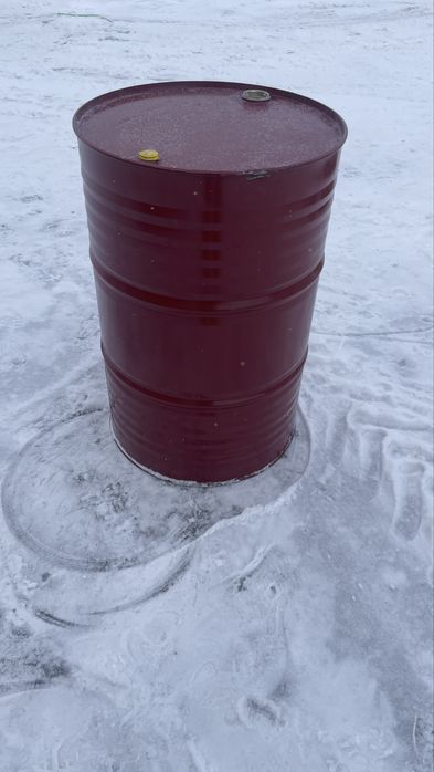 Продаются железные бочки 200л