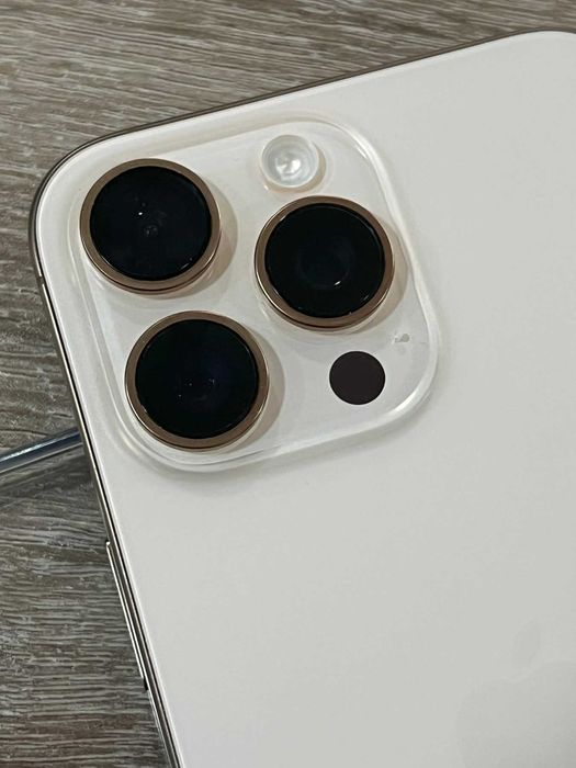 iPhone 16 Pro MAX 100% Battery