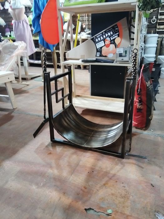 Дровницу для камина, бани