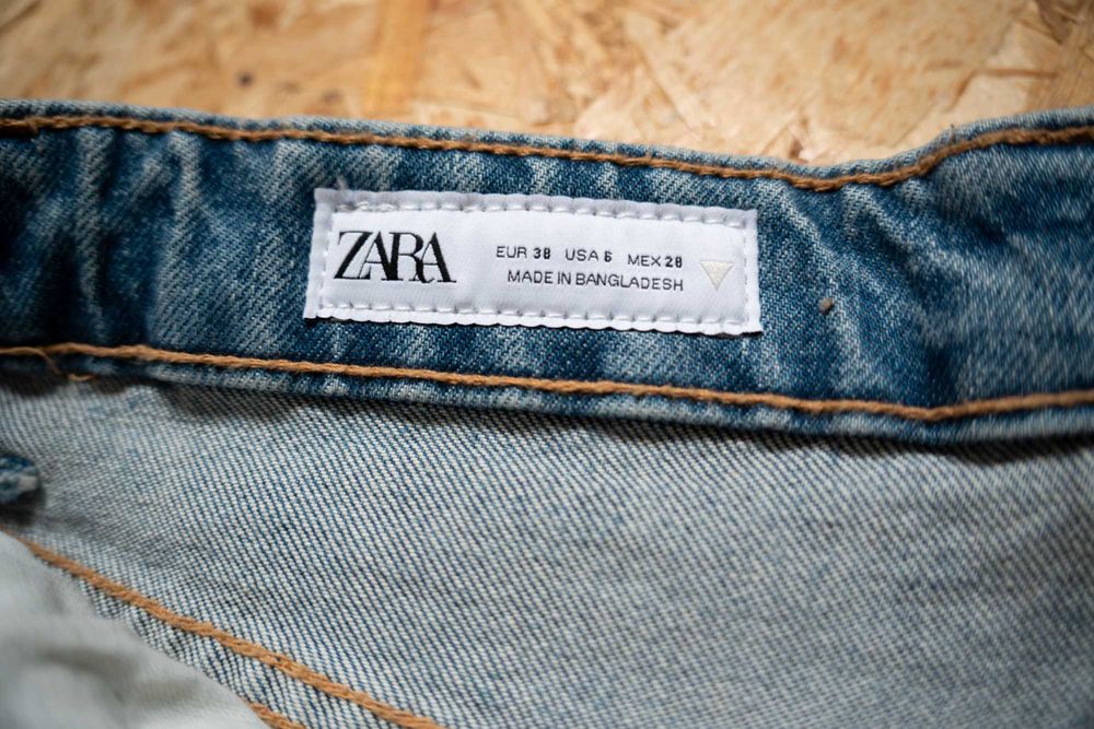 Дамски къси панталони ZARA