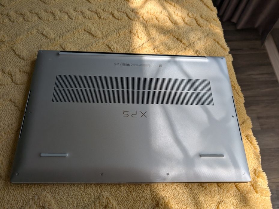 Лаптоп Dell XPS 17 9700, 4K, 32GB, 1TB