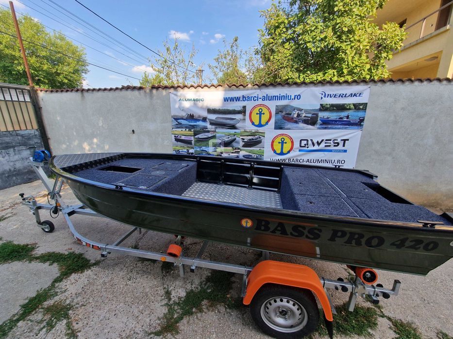 Barca aluminiu Bass PRO 420 spinning