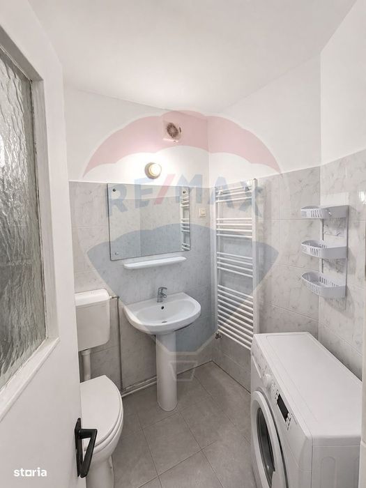 Apartament 3 camere vânzare în zona Capitol Constanta vedere la mare