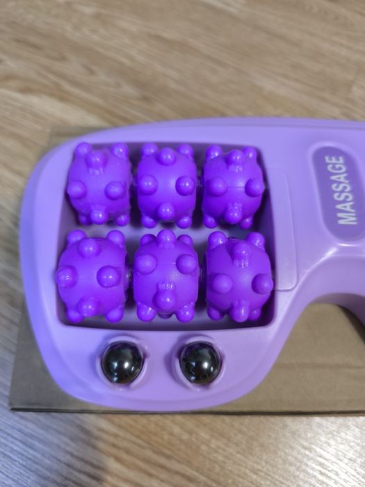 Роликовый массажёр для ног