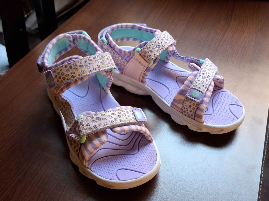 Светещи сандали + подарък найк