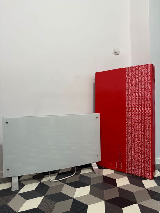 Конвектор Klarstein със стъклен панел и оригинална кутия+дистанционно