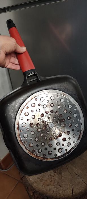 tigaie grill        .