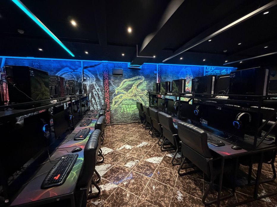 Гаме клуб,компьютер хона сотилади 50 штук  компьютер есть ...