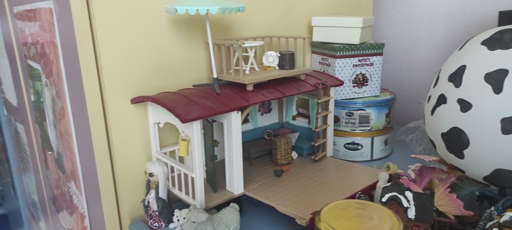 Лего конюшня с два коня