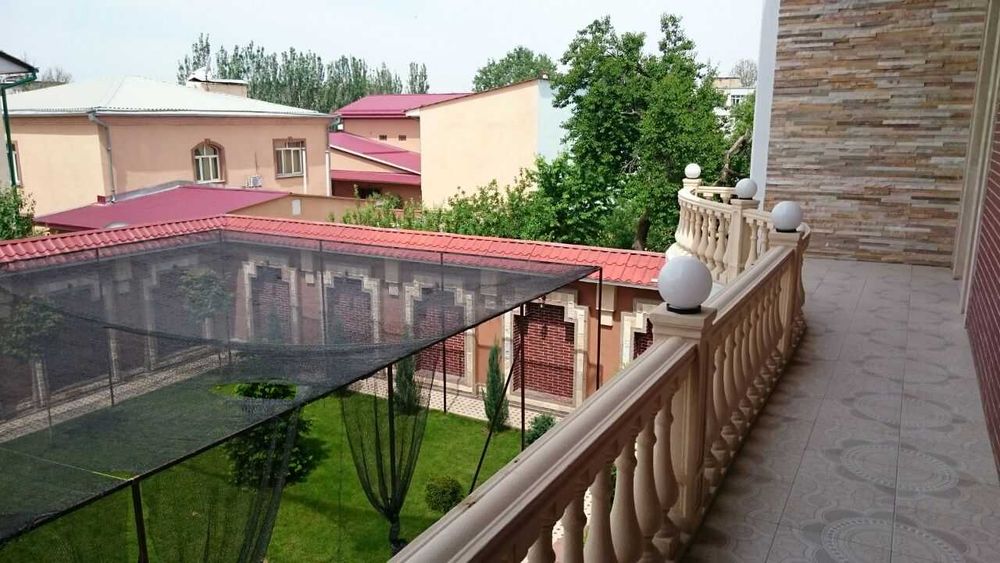 Дом под офис 1300 м² 2-этажа 20-комнат 12-соток бассейн микроклимат